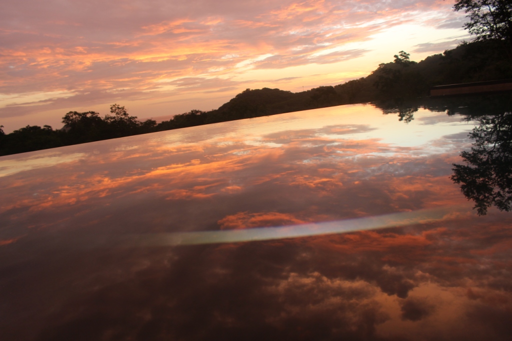 piscine et reflet 2